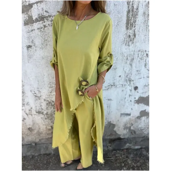 Two-piece coordinated set – side silhouette detail