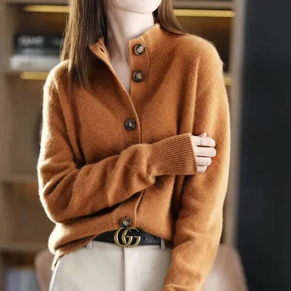 Caslen Sweater styled look