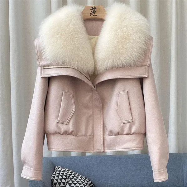Andra Jacket worn outdoors in winter