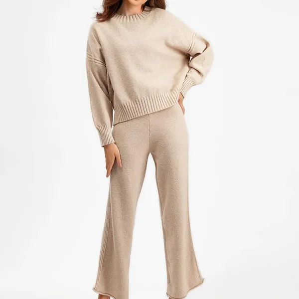 Klarna Knit Set – pants detail and styling