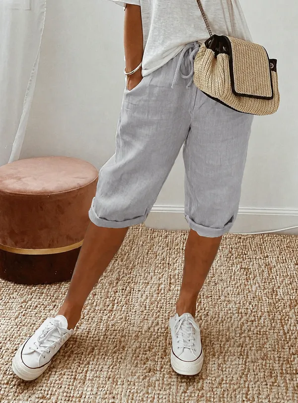 Close-up of the adjustable elastic drawstring waistband on the Brinley Capri