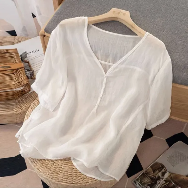 Mayla Linen Blouse texture close-up