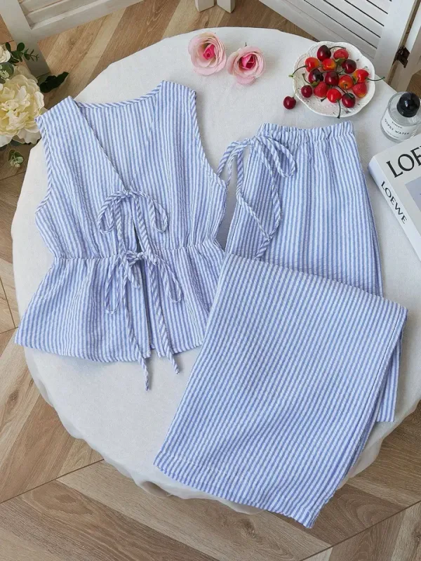 Blusa Regata Listrada com Decote V e Amarração Frontal