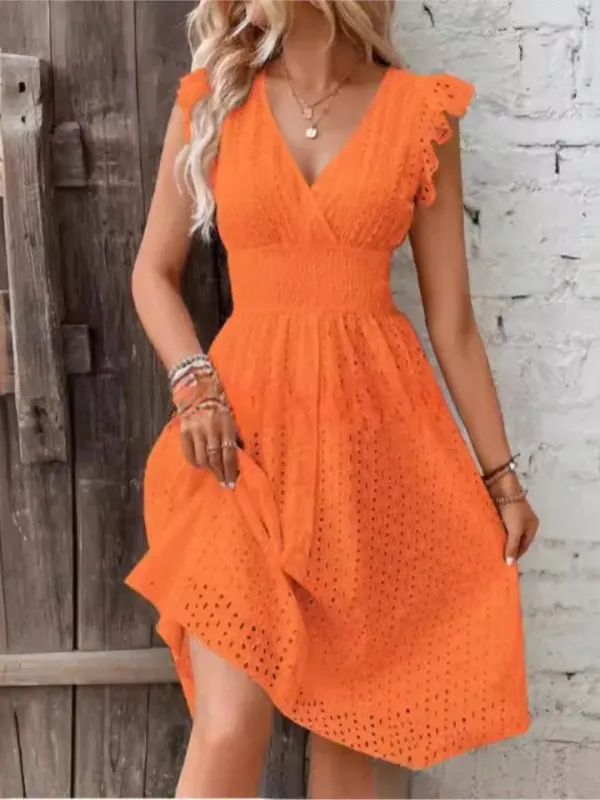 Vestido midi branco feminino look pós-praia elegante
