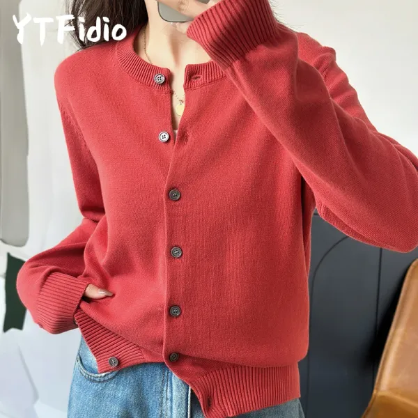 Detalhe do cardigan feminino algodão manga longa