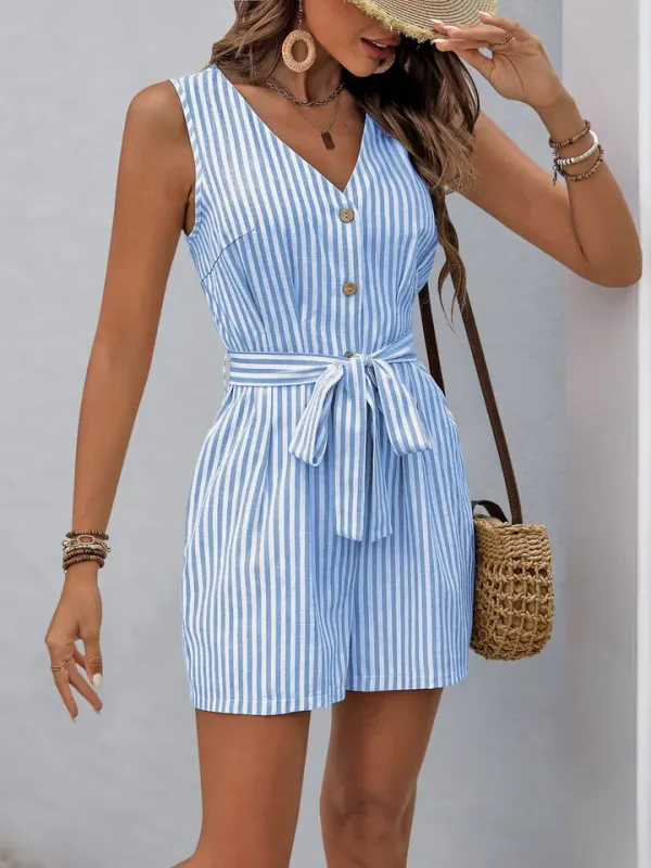 Macacão listrado look casual elegante para resort