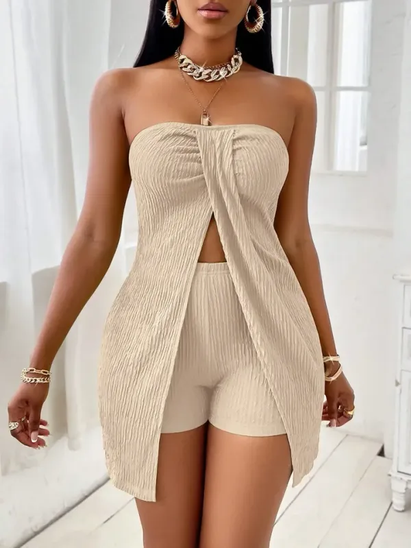 Conjunto feminino assimétrico cropped torção e shorts - frente