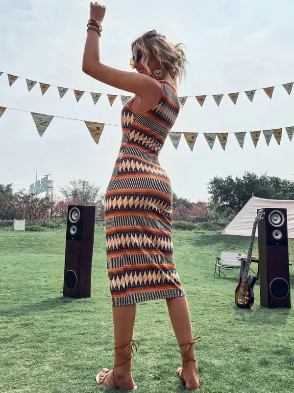 Vestido Mini Stardom — detalhe lateral e caimento
