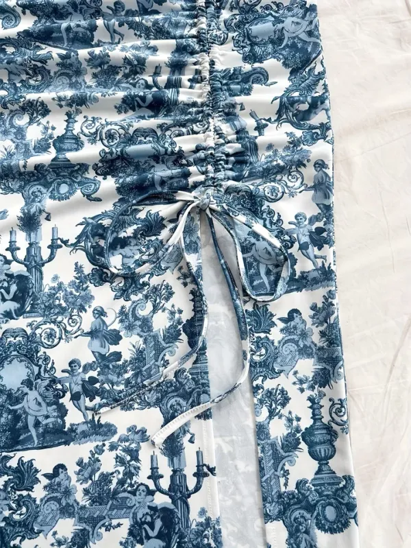 Conjunto feminino estampado - detalhe da saia com fenda