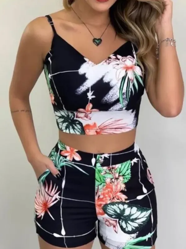Look sofisticado conjunto cropped e short estampado verão