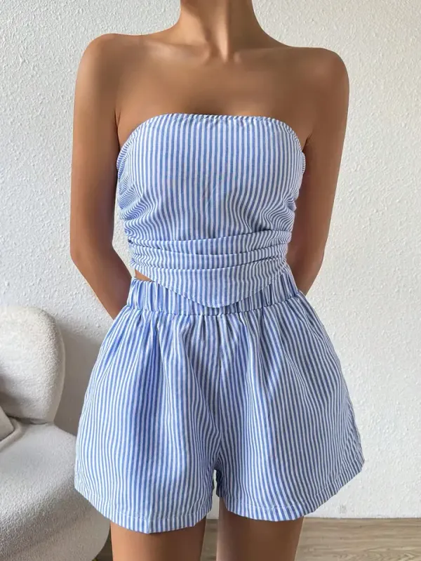 Look casual elegante com conjunto listrado — composição completa